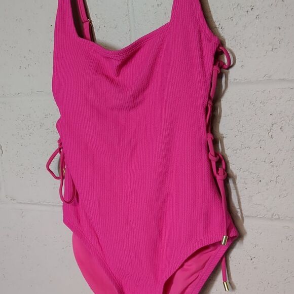 Social Standard Women's One Piece Barbie Pink Swimsuit Size Small - Picture 4 of 9